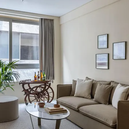 Plano Apartment *