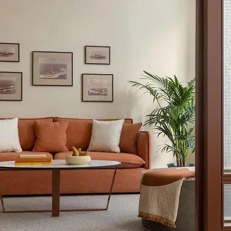 Plano Apartment *